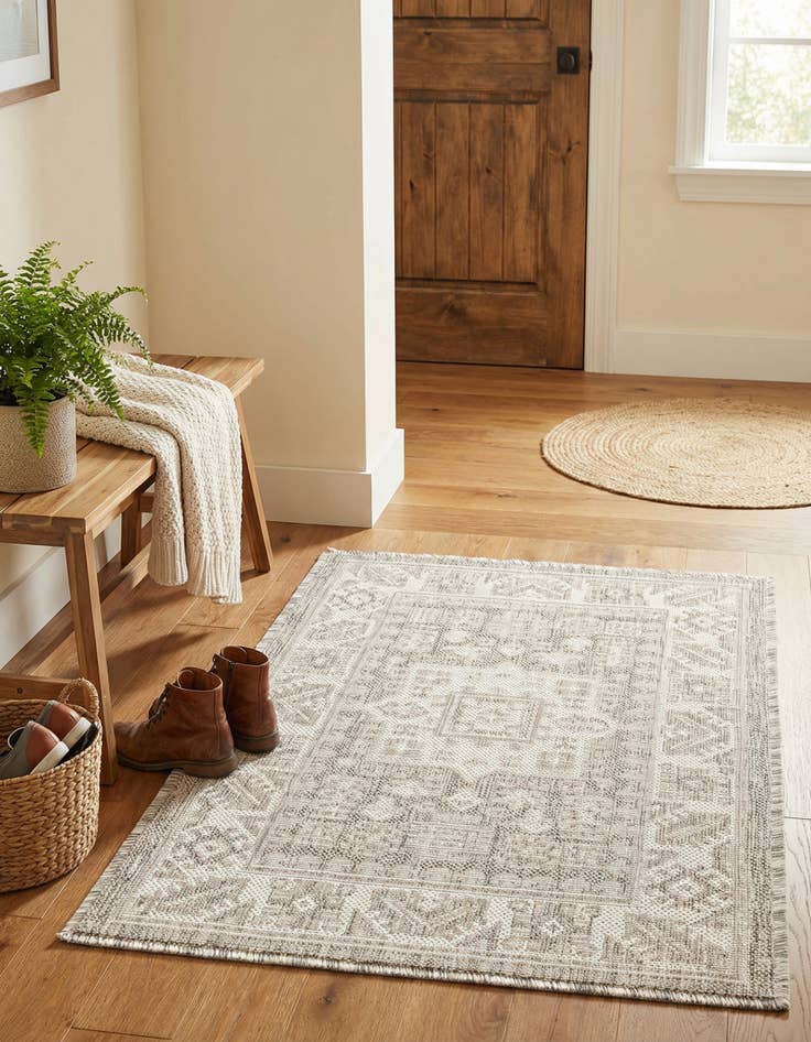 Detail image of 2' x 3'  Washable Aztec Indoor / Outdoor Rug