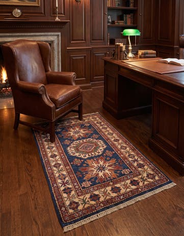 2' 7 x 4' 5 Hand Knotted Kazak Rug
