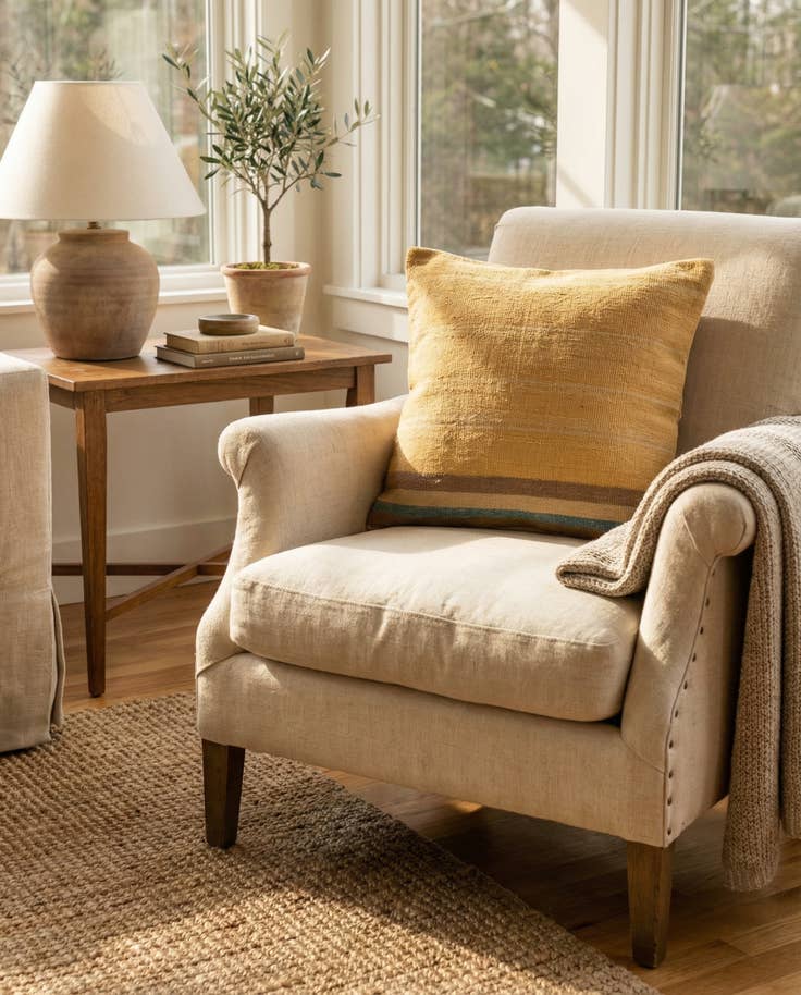 Detail image of 1' 7 x 1' 8 Hand Woven Pillow Wool Square Rug
