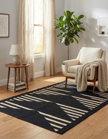 4' 1 x 5' 7 Hand Woven Kilim Modern Wool Rug