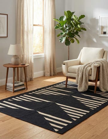 4' 1 x 5' 7 Hand Woven Kilim Modern Wool Rug