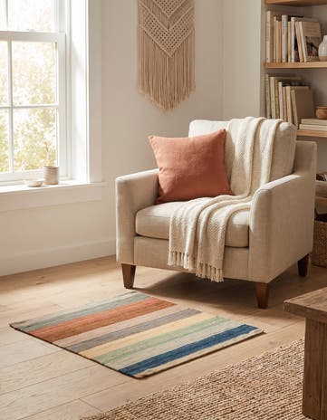 2' 2 x 2' 5 Hand Woven Pillow Wool Square Rug
