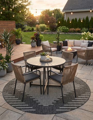7' 10 x 7' 10 Easy-Clean Modern Indoor / Outdoor Round Rug