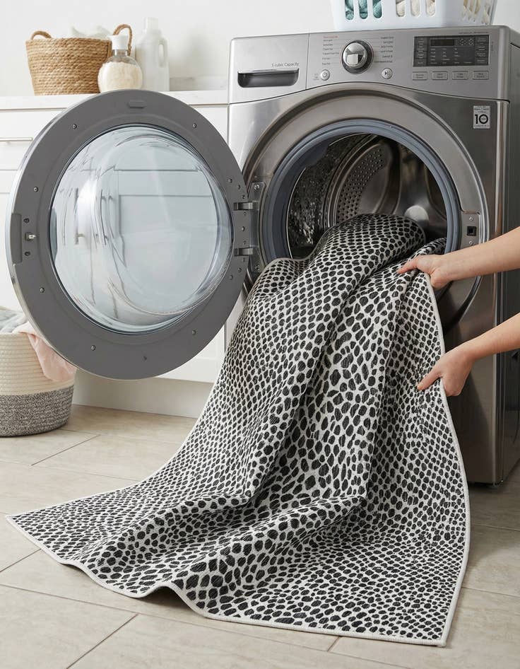 Detail image of 7' 10 x 10'  Washable Jill Zarin Cape Town Indoor / Outdoor Rug