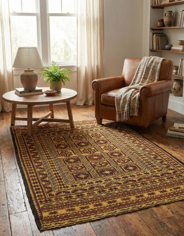 3' 11 x 6' 9 Hand Knotted Sumak Wool Rug
