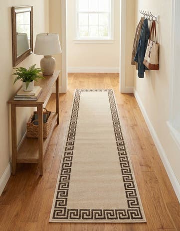 2' 7 x 10' Greek Key Runner Rug