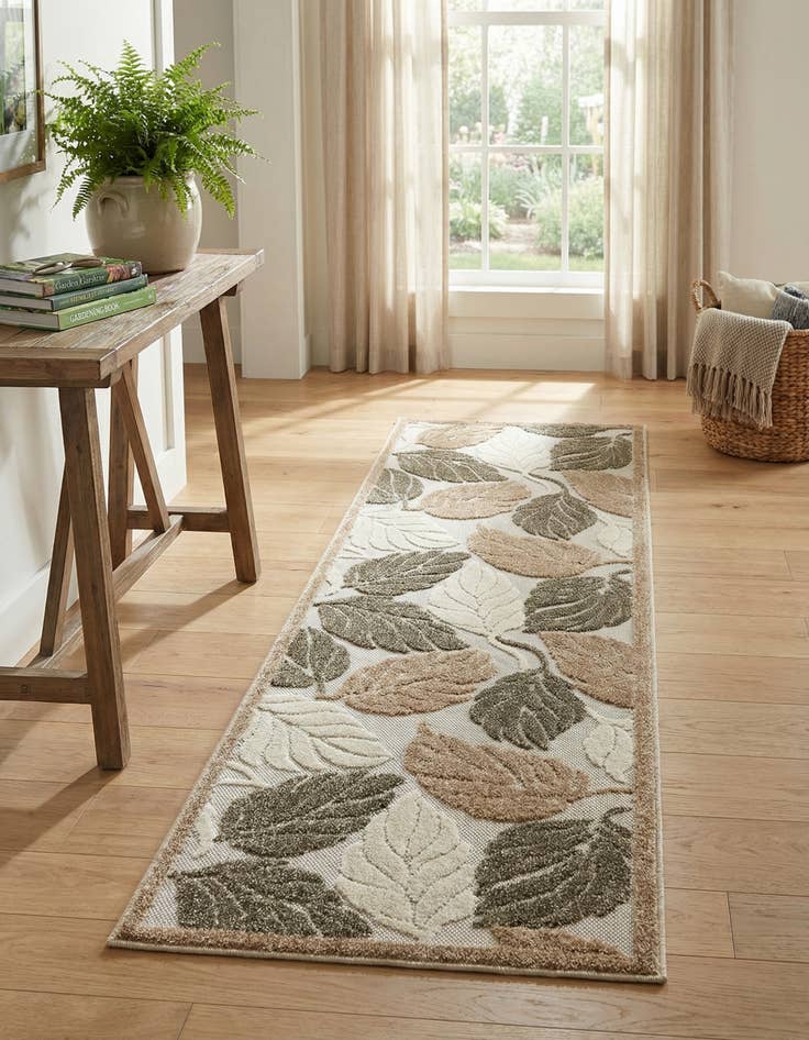 Detail image of 2' x 6'  Washable Botanical Indoor / Outdoor Runner Rug