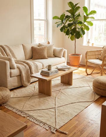 4' 1 x 6' Hand Knotted Moroccan Wool Rug