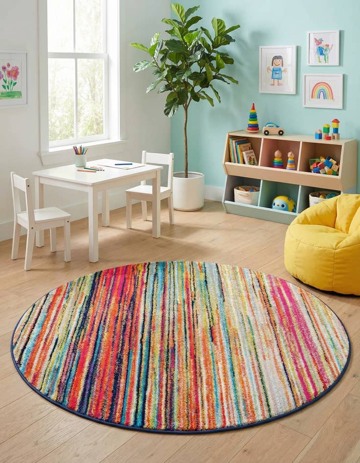 Detail image of  5' 3 x 5' 3 Azalea Round Rug