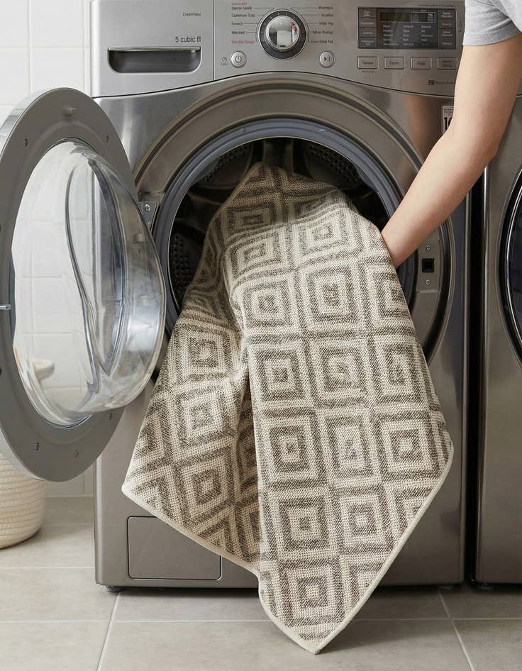 Detail image of 3' x 5' 3  Washable Jill Zarin Costa Rica Indoor / Outdoor Rug