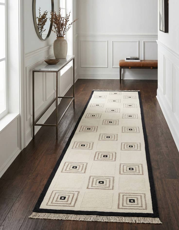 Detail image of 2' 7 x 13' 2 Darya Runner Rug