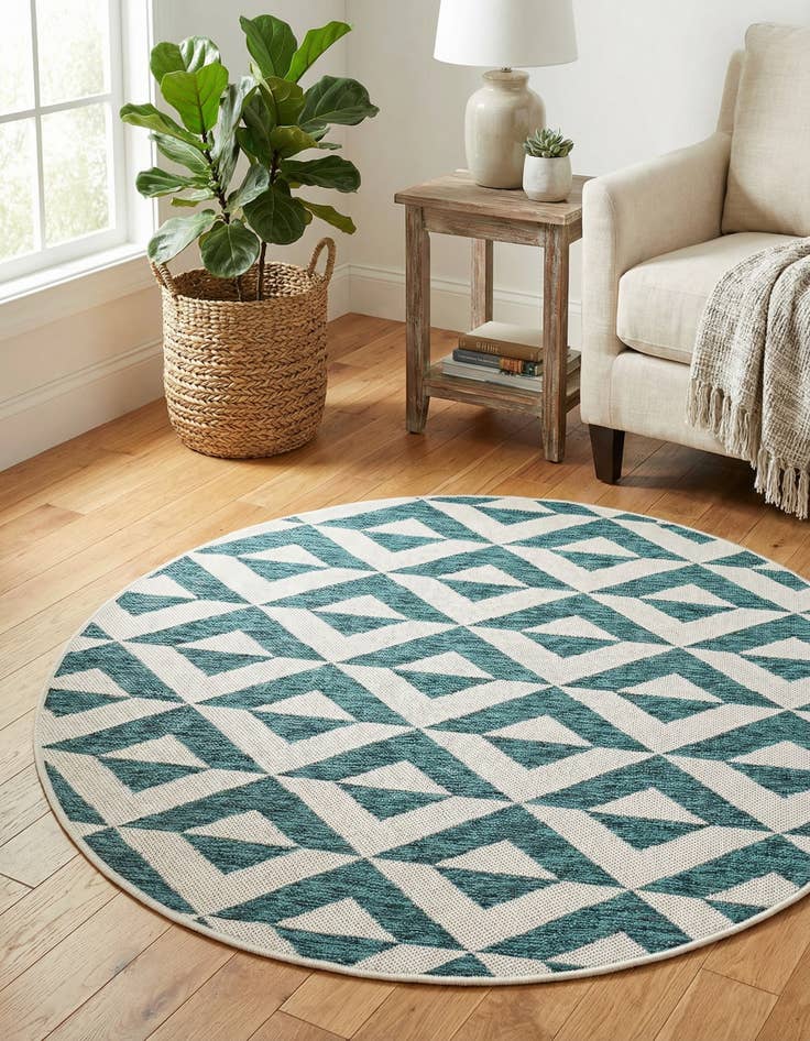 Detail image of 4' x 4' Easy-Clean Jill Zarin Napa Indoor / Outdoor Round Rug