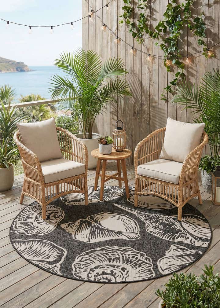 6' x 6' Easy-Clean Coastal Indoor / Outdoor Round Rug