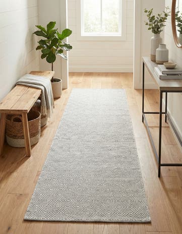 Gray Hand Woven Geo Trellis Flatweave Runner Rug