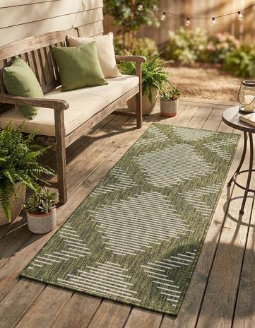 Green Easy-Clean Modern Indoor / Outdoor Runner Rug
