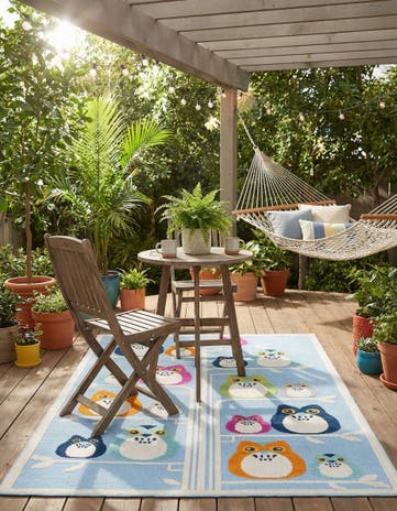5' 3 x 7' 7 Easy-Clean Indoor / Outdoor Rug