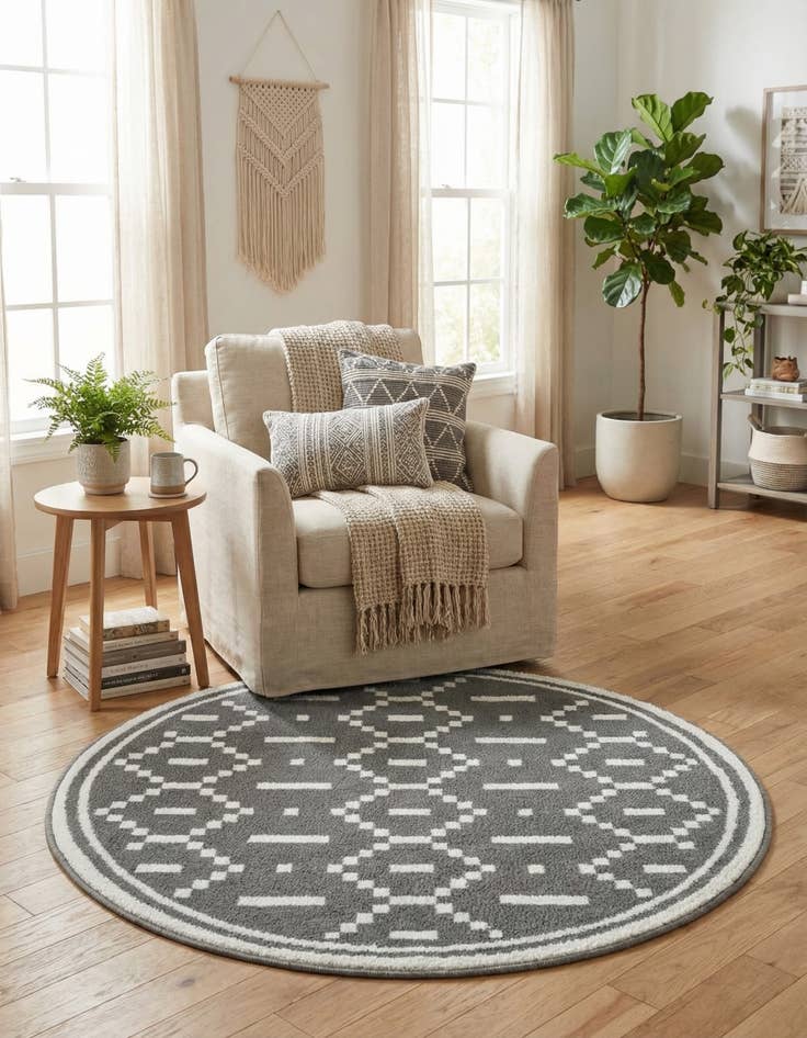 Detail image of 4' x 4' Oslo Round Rug