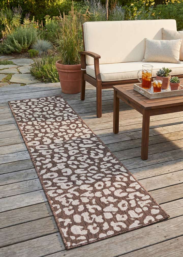 2' x 8' Easy-Clean Safari Indoor / Outdoor Runner Rug