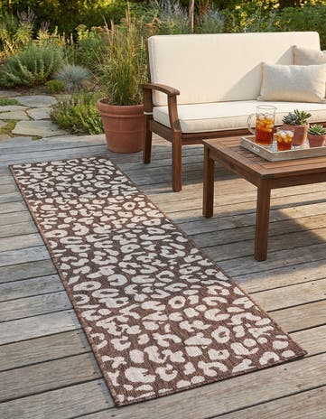 2' x 8' Easy-Clean Safari Indoor / Outdoor Runner Rug