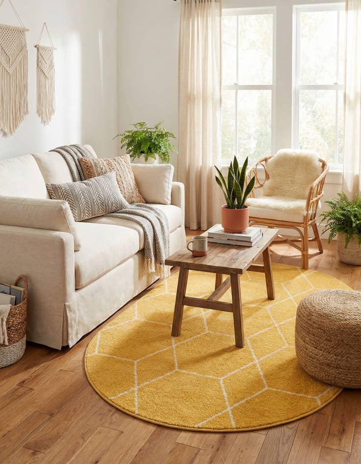 Detail image of 5' 3 x 8' Trellis Frieze Oval Rug