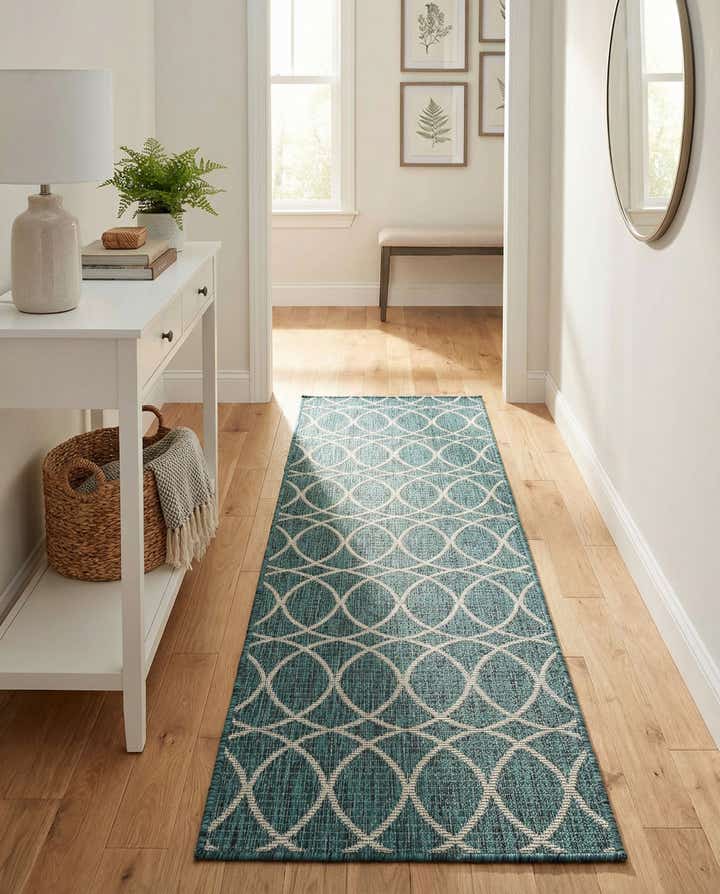 2' x 7' 10 Easy-Clean Trellis Indoor / Outdoor Runner Rug