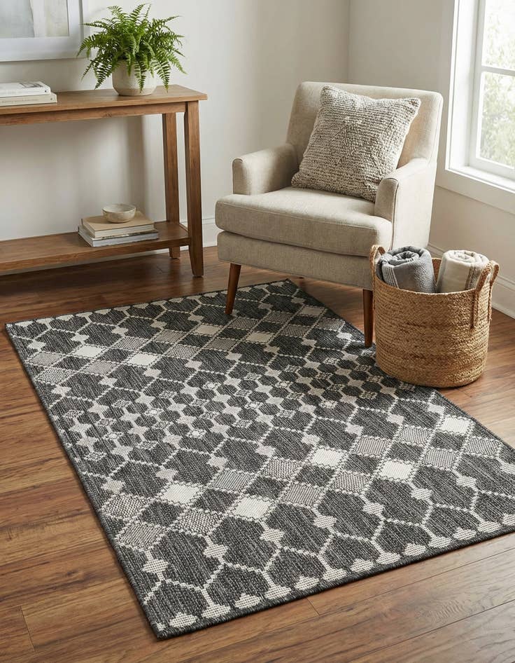 Detail image of 3' x 5' 3  Washable Trellis Indoor / Outdoor Rug