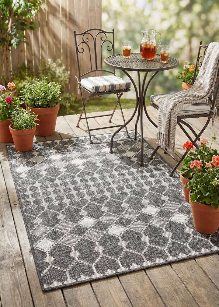 3' x 5' 3 Easy-Clean Trellis Indoor / Outdoor Rug