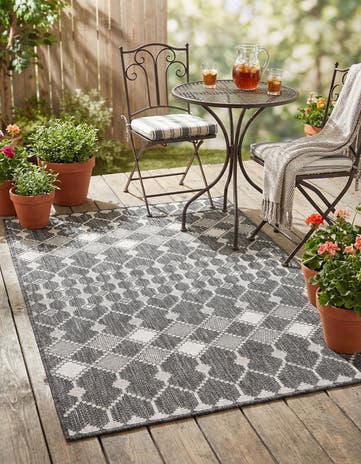 3' x 5' 3 Easy-Clean Lattice Indoor / Outdoor Rug