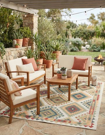 6' x 9' Easy-Clean Baja Indoor / Outdoor Rug