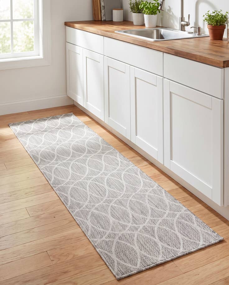 Detail image of 2' x 8' Easy-Clean Trellis Indoor / Outdoor Runner Rug