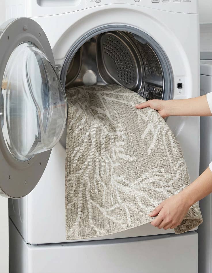 Detail image of  5' 3 x 7'  Washable Coastal Indoor / Outdoor Rug