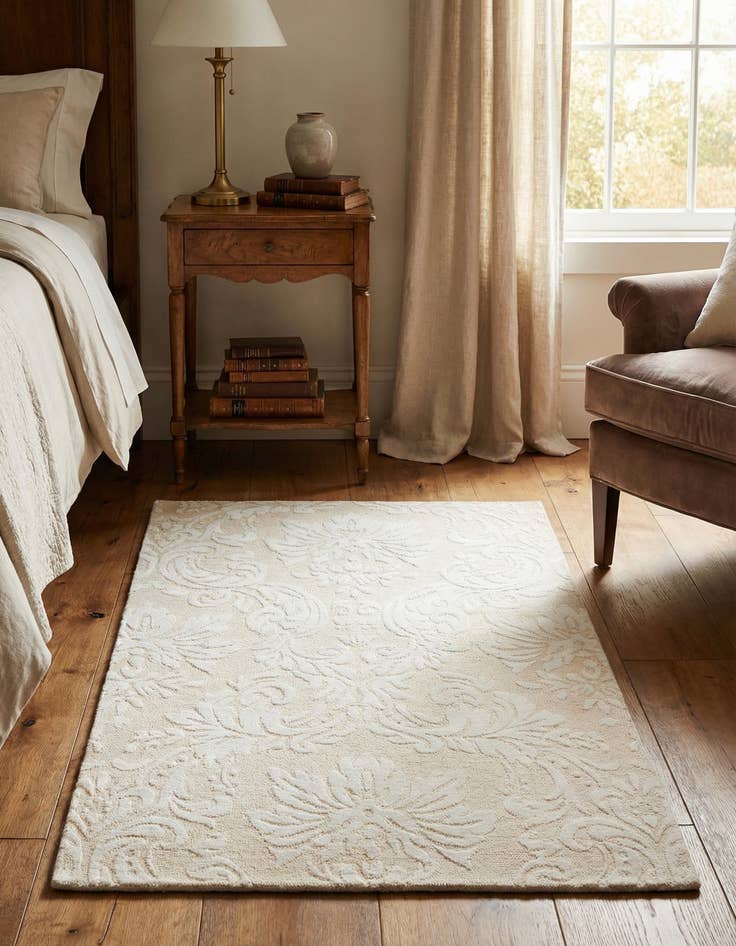 Detail image of  3' 1 x 4' 11  Hand Knotted Darya Wool Rug