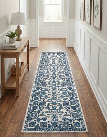 2' 7 x 10' Boston Runner Rug