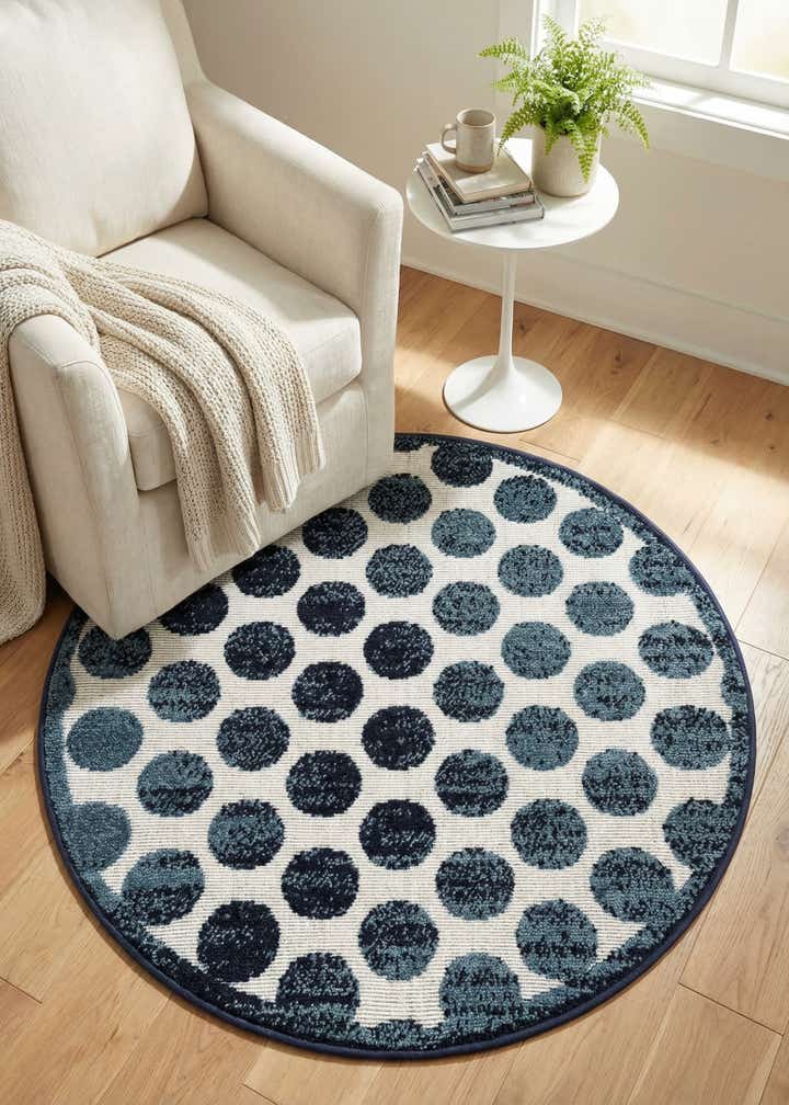 3' x 3' Easy-Clean Sabrina Soto Indoor / Outdoor Round Rug