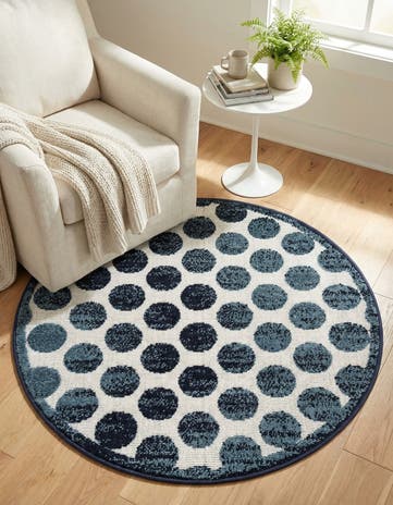 3' x 3' Easy-Clean Sabrina Soto Indoor / Outdoor Round Rug