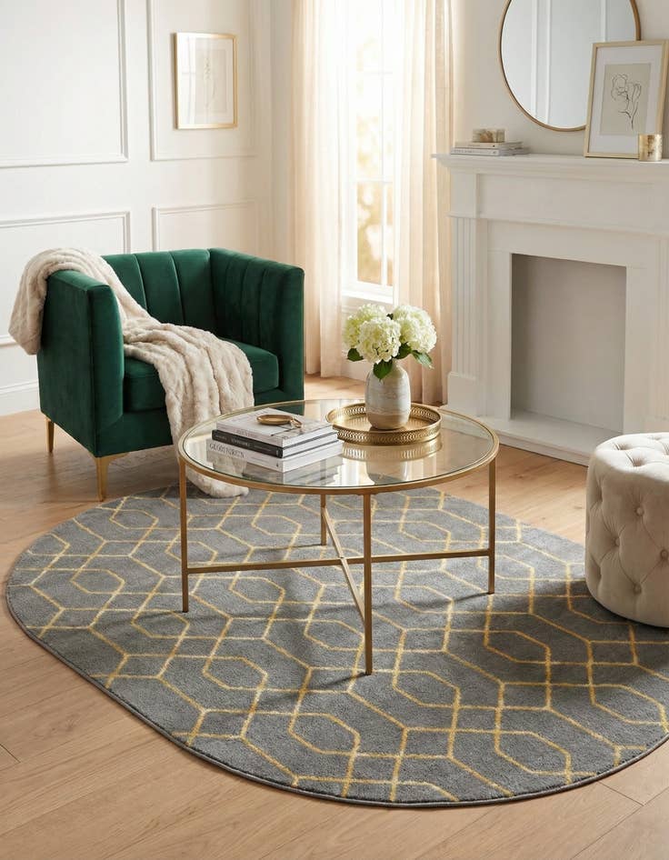 Detail image of  4' x 6'  Marilyn Monroe™ Glam Trellis Oval Rug