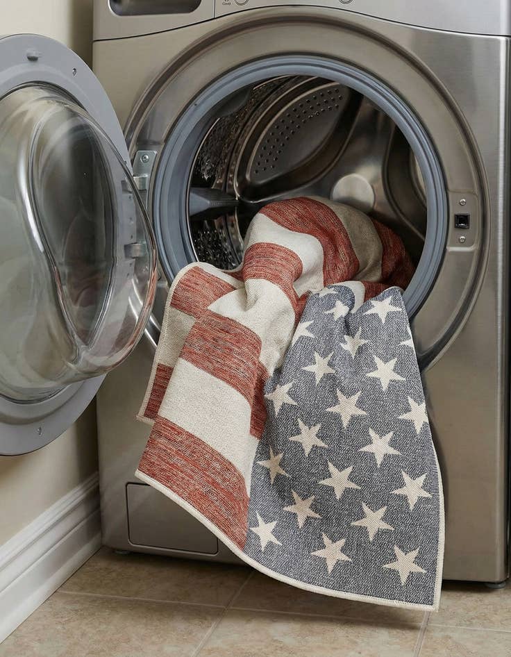 Detail image of 7' 10 x 10'  Washable Jill Zarin Indoor / Outdoor Rug