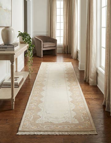 2' 9 x 9' 9 Hand Knotted Darya Wool Runner Rug