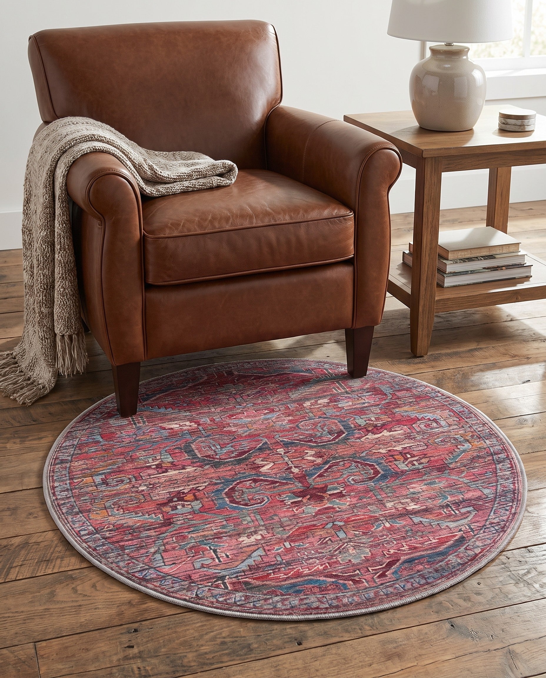3' 3 x 3' 3 Maahru Round Rug