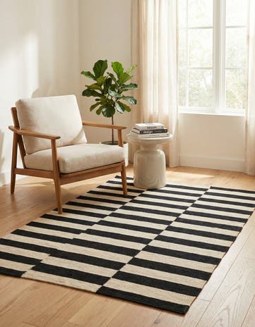 3' 4 x 5' 1 Hand Woven Kilim Modern Wool Rug
