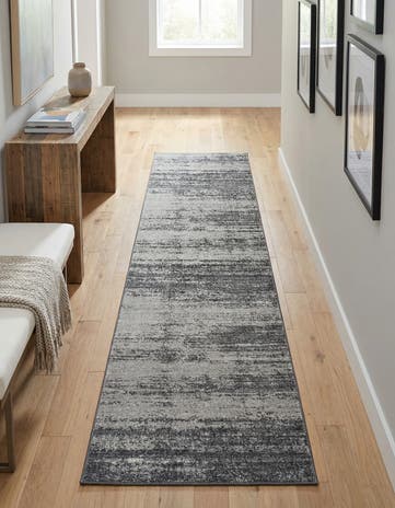 2' 7 x 10' Angelica Runner Rug