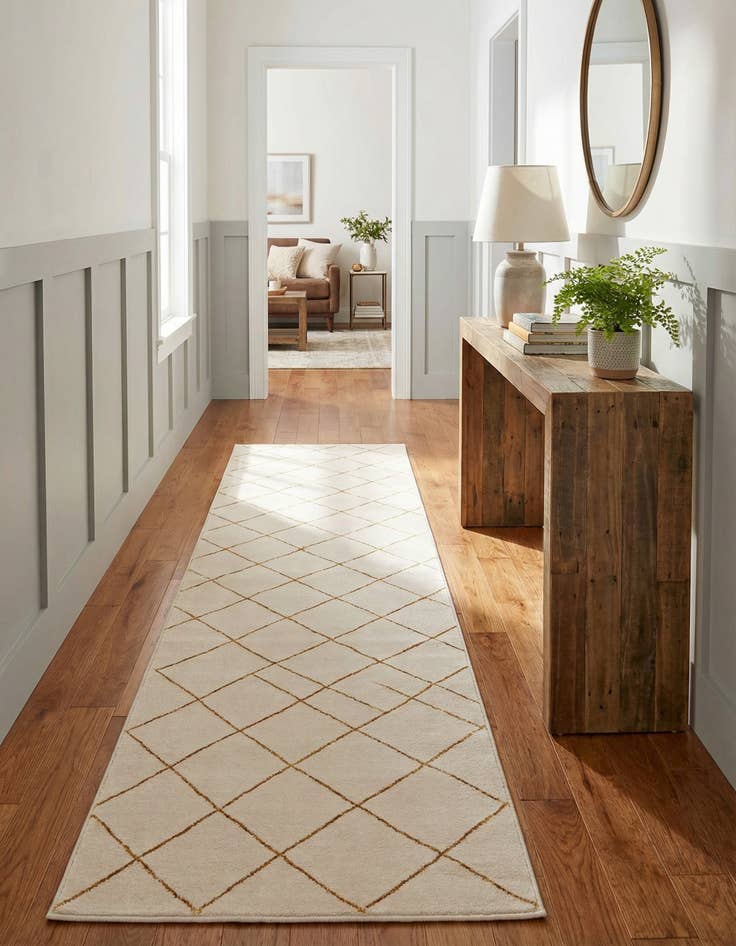 Detail image of 2' 7 x 12' Vogue Geo Runner Rug