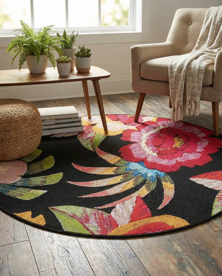 Detail image of 4' x 4' Easy-Clean Botanical Indoor / Outdoor Round Rug