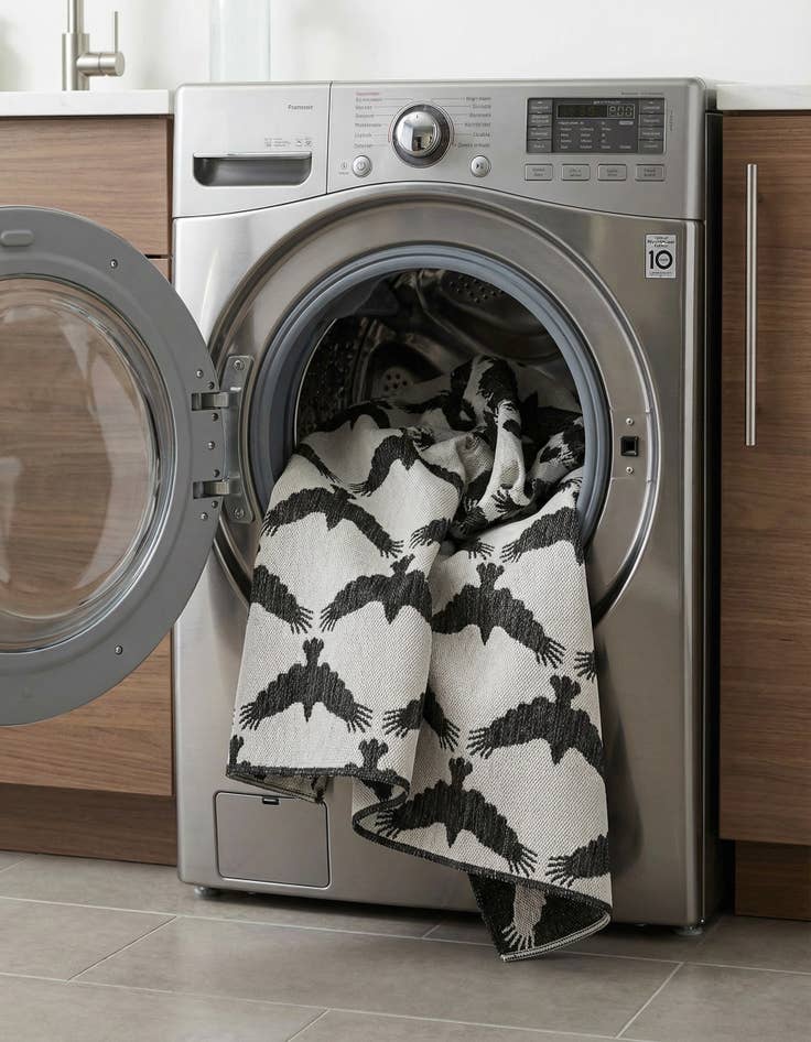 Detail image of  7' 10 x 10'  Washable Modern Indoor / Outdoor Rug