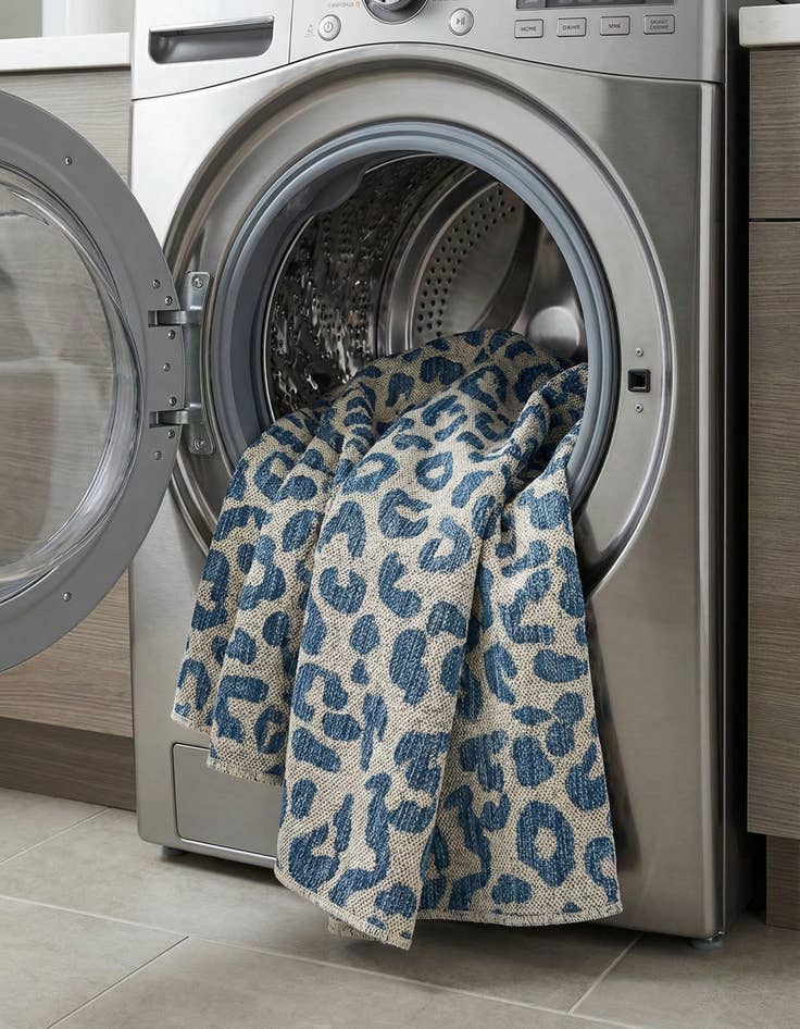 Detail image of  4' x 6'  Washable Safari Indoor / Outdoor Rug