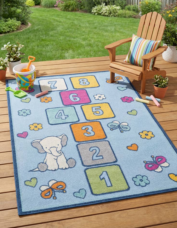 Detail image of 5' 3 x 7' 7  Washable  Indoor / Outdoor Rug