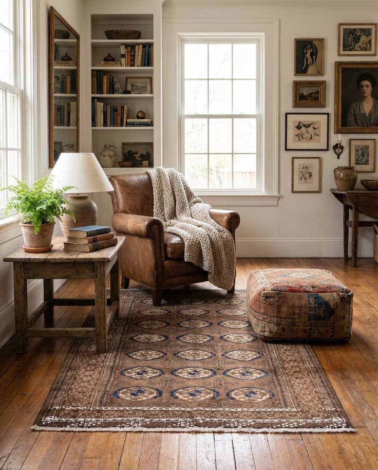 Detail image of 3' 8 x 4' 8 Hand Knotted Ultra Vintage Persian Wool Rug