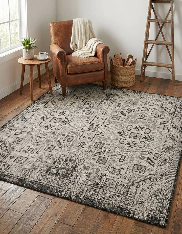 Detail image of 5' 3 x 5' 3  Washable Aztec Indoor / Outdoor Square Rug