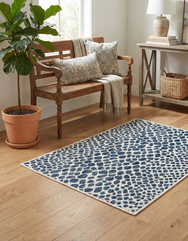Detail image of 2' x 3' Easy-Clean Jill Zarin Cape Town Indoor / Outdoor Rug