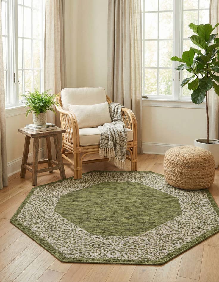 Detail image of 5' 3 x 5' 3  Washable Border Indoor / Outdoor Octagon Rug